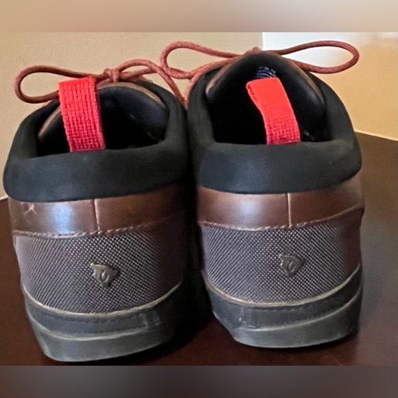 OluKai Men’s Brown Leather Waterproof Shoes Size 13 - Picture 4 of 10